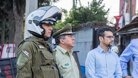 Alcalde Concha anuncia querella criminal tras amenazas por demolición de narcocasas en Peñalolén