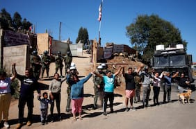 447 campamentos en riesgo: más de 43 mil familias podrían ser desalojadas en Chile