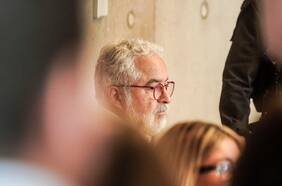 Luis Hermosilla en sala de espera: Corte entregará esta tarde resolución de si el abogado vuelve a prisión preventiva