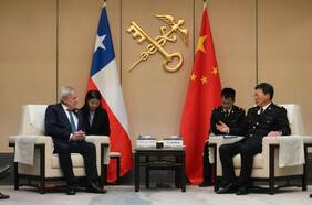 Canciller realiza visita a China con foco en fortalecimiento de las relaciones comerciales entre ambos países