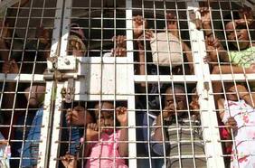 República Dominicana devuelve a los migrantes haitianos en jaulas