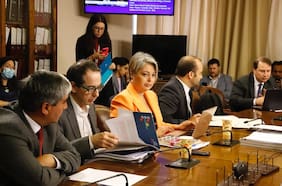 Reforma previsional: gobierno calcula que comisiones podrían caer entre 86% y 93% con la separación de la industria de AFP