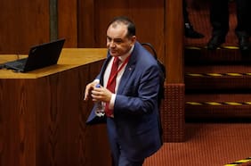 “Me someto a la institucionalidad”: Juez Ulloa tras aprobación de acusación constitucional en su contra