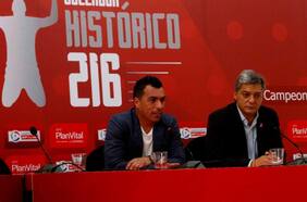 La ANFP incendia la historia: le quita a Esteban Paredes el gol 216 por el que lo premió