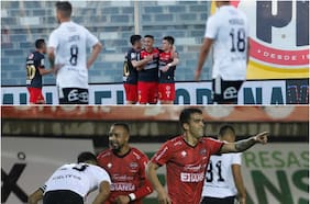 Ñublense, una de las pesadillas de Colo Colo en 2021, vuelve al Monumental