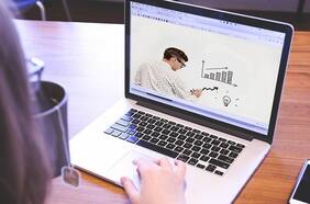 Exitosa empresa unicornio capacitará gratis a 50.000 personas en Marketing Digital: más de 500 cupos son para jóvenes en Chile