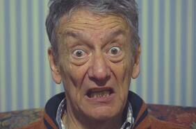 Canciones, lágrimas y escupos: el retrato cinematográfico de Álvaro Peña más allá del punk