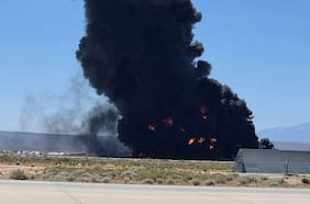 Ocho tripulantes mueren tras accidente de bombardero B-52 durante vuelo de prueba en California