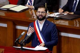 Gobierno anuncia proyecto para fomentar empleo de mujeres y jóvenes, y vuelve a prometer la negociación ramal