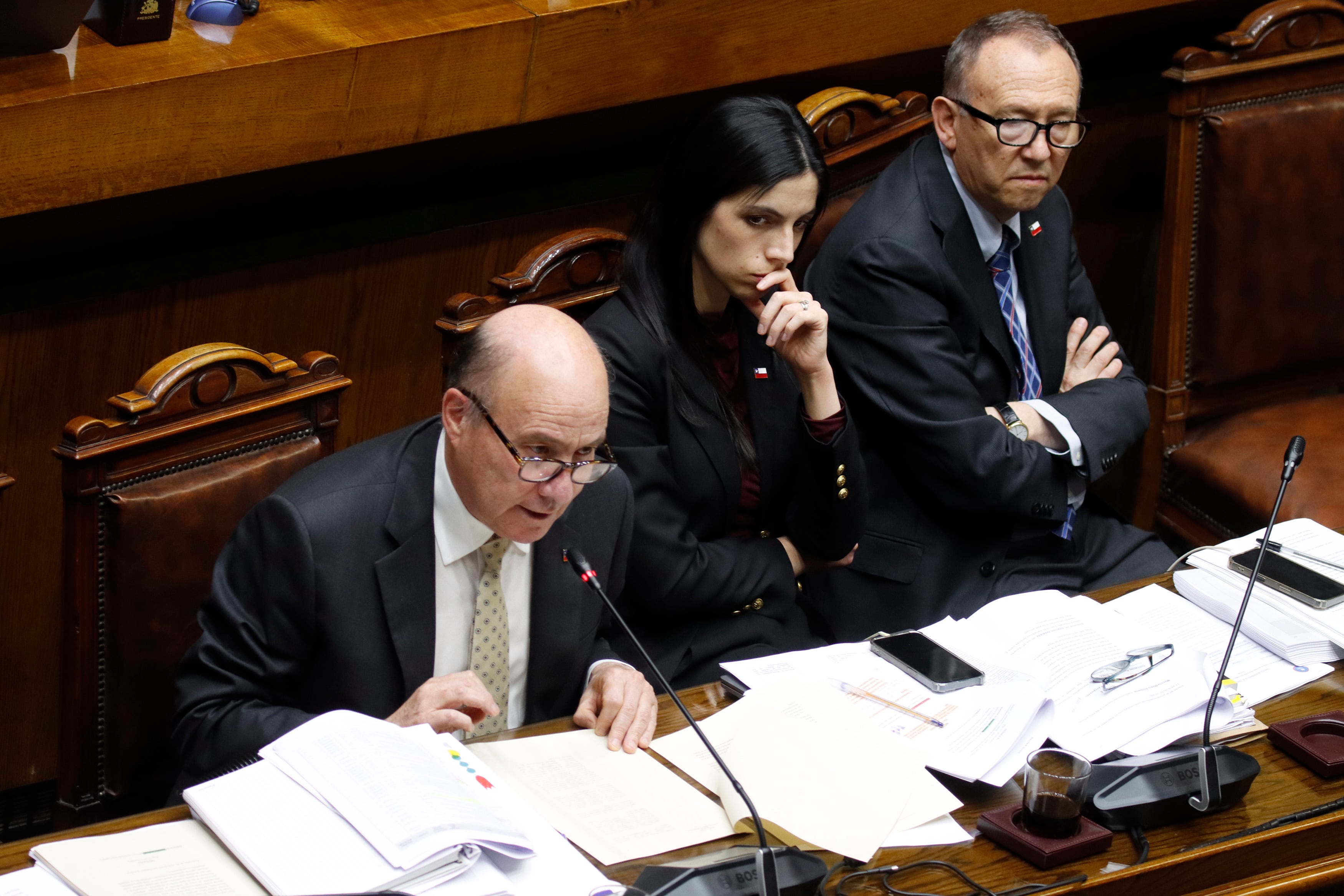 Desde ir al TC a la “esperanza” de crecimiento: críticas y respaldos de parlamentarios al avance de la megarreforma