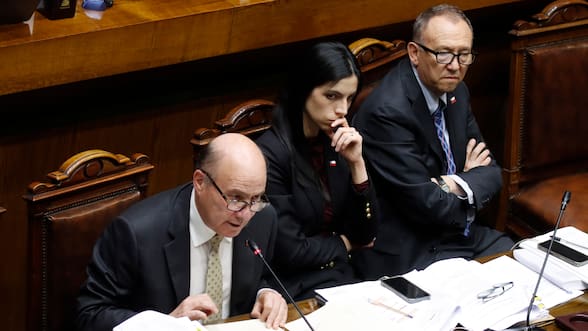 Desde ir al TC a la “esperanza” de crecimiento: críticas y respaldos de parlamentarios al avance de la megarreforma