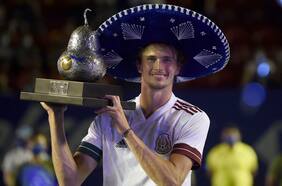 Zverev consigue su decimocuarta corona en Acapulco