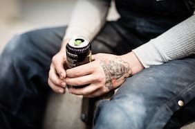 Cuántas bebidas energéticas se necesitan para dañar tu sueño, según estudio