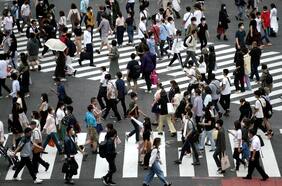 El verdadero desafío Tokio: un millón de yenes por niño a las familias que abandonen la ciudad