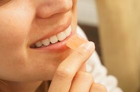 Los 3 peores alimentos para tus dientes y 3 formas de prevenir el daño