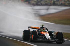 Sigue recortando la brecha: Lando Norris aprovecha el castigo de Oscar Piastri y gana un caótico GP de Gran Bretaña
