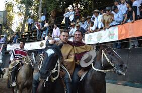 Nicolás Barros y Emiliano Ruiz ganan la Zona Centro y abrochan su clasificación a la final del Campeonato Nacional de Rodeo
