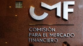 Neobanco de origen inglés Revolut, que pretende llegar a Chile, se reúne con la CMF