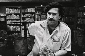 Congreso colombiano debate prohibir la venta de souvenirs de Pablo Escobar
