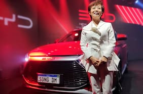 Stella Li es elegida como Persona del Año de World Car Awards 2025 y es la primera mujer en recibir el galardón