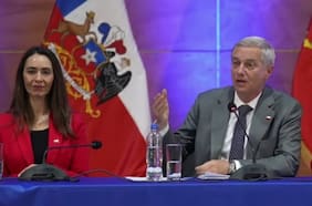 Kast afirma que no se eliminará ajuar de recién nacidos: “Por el contrario, tenemos que ver cómo aumentar la natalidad”