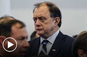 De disculpa en disculpa: La polémica que complica a Iván Poduje