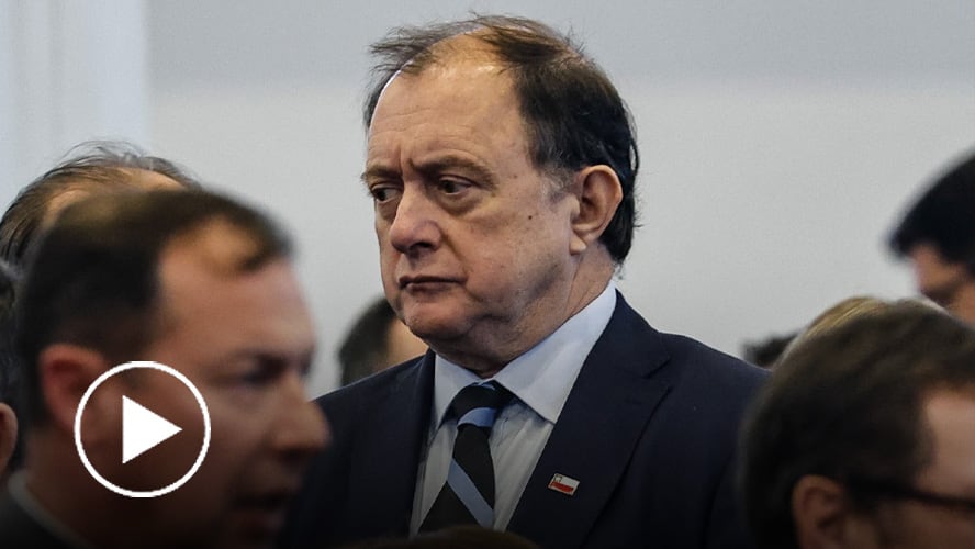 De disculpa en disculpa: La polémica que complica a Iván Poduje