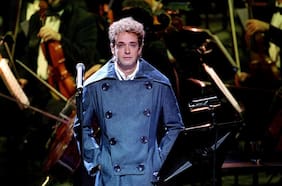11 episodios sinfónicos: la historia del proyecto más turbulento y criticado de Cerati (y que tuvo su origen en Chile)