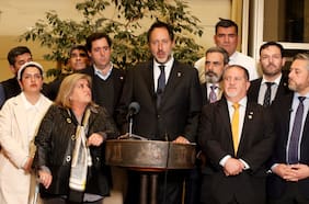 Diputados ingresan libelo contra Grau y gobierno espera que no se inicie una espiral de acusaciones