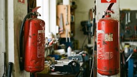 Mercado de extintores: Sernac advierte brechas de certificación y opacidad en servicio técnico