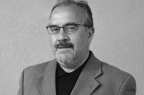 Escritor Ramón Díaz Eterovic es postulado al Premio Nacional de Literatura