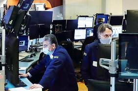 Bolsa de Santiago sube impulsada por vacunación, mientras Wall Street baja tras decepcionante dato de empleo en EE.UU.