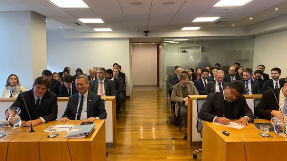 Grupos Angelini y Yarur piden declarar inadmisible reclamo de Conadecus contra fallo del TDLC sobre conglomerados económicos