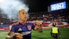Una cláusula cumplida con incremento salarial y más años de contrato: las maniobras de la U para renovar a Eduardo Vargas