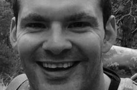 Revelan la identidad del hombre que fue calcinado en un Tesla frente al hotel Trump: era un militar de élite