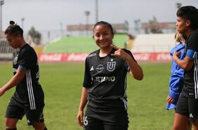 Con el 26, como su padre: Grettel Suazo debuta en Universidad de Chile