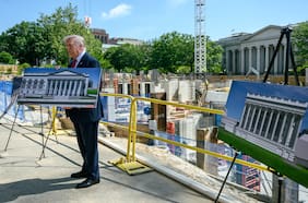 El presidente de la Corte Suprema de EE.UU. autoriza que continúen las obras del salón de baile de la Casa Blanca