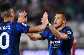 Se acabó la espera: Alexis Sánchez viaja a Italia para firmar por el Inter de Milán