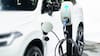 94% de las personas se interesarían en vehículos eléctricos por el ahorro, según Radar-E 2025