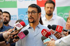 Caso de licencias médicas: alcalde de Peñalolén se querella contra 48 funcionarios municipales por su uso