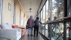 Incendio en hogar de ancianos deja al descubierto un catastro desactualizado de residencias y debilidades del sistema