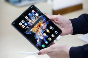 Pantallas enrollables, relojes con audífonos y enormes baterías: estos fueron los mejores gadgets de la MWC