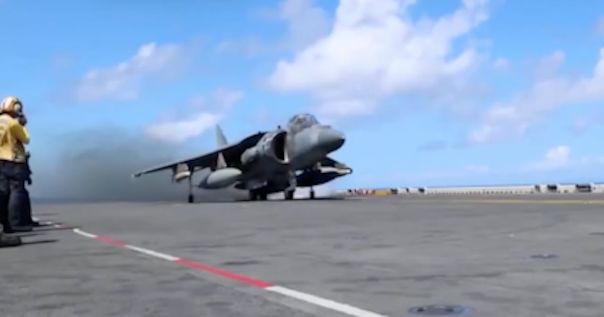 Con fuego real y aviones de combate: EE.UU. publica videos de ejercicios militares cerca de Venezuela