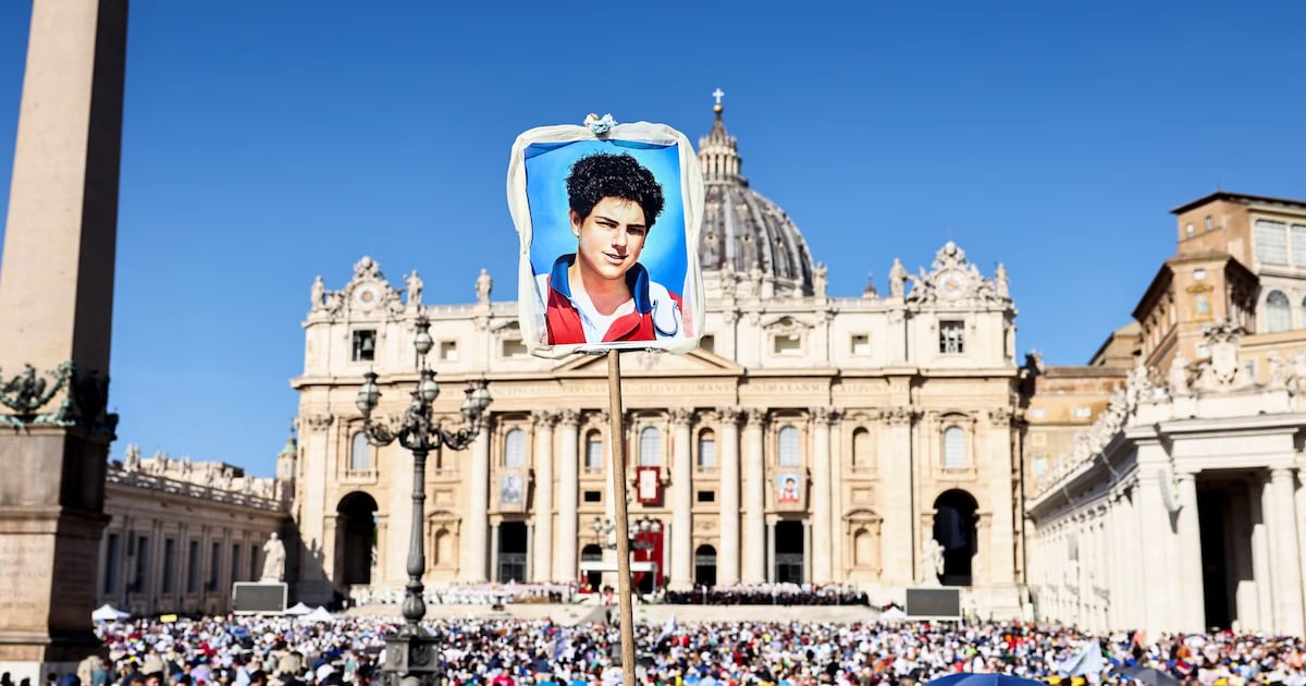 Cuál fue el milagro que hizo Carlo Acutis, el adolescente que se convirtió en el primer santo milenial de la Iglesia Católica