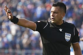 No es solo Roberto Tobar: los dardos de los clubes contra Julio Bascuñán en su rol de jefe del VAR