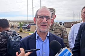 Oposición carga contra Eidelstein (PC) tras nombramiento de exasesora: de acusaciones de “amarre” a posible citación al parlamento