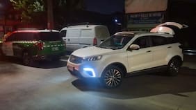 Carabineros recupera vehículos robados y detiene a cinco sujetos en La Pintana