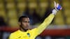 Formador de Claudio Bravo se lanza contra Nicolás Córdova por la partida de Carabalí a Ecuador: “No tiene idea de arqueros”
