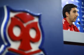 Meneghini anticipa el Superclásico en la semana que define su futuro en la U: “No miro más allá del partido ante Colo Colo”