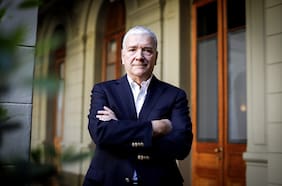 Los ministros de Hacienda más poderosos, según el historiador que coescribió la historia de Teatinos 120